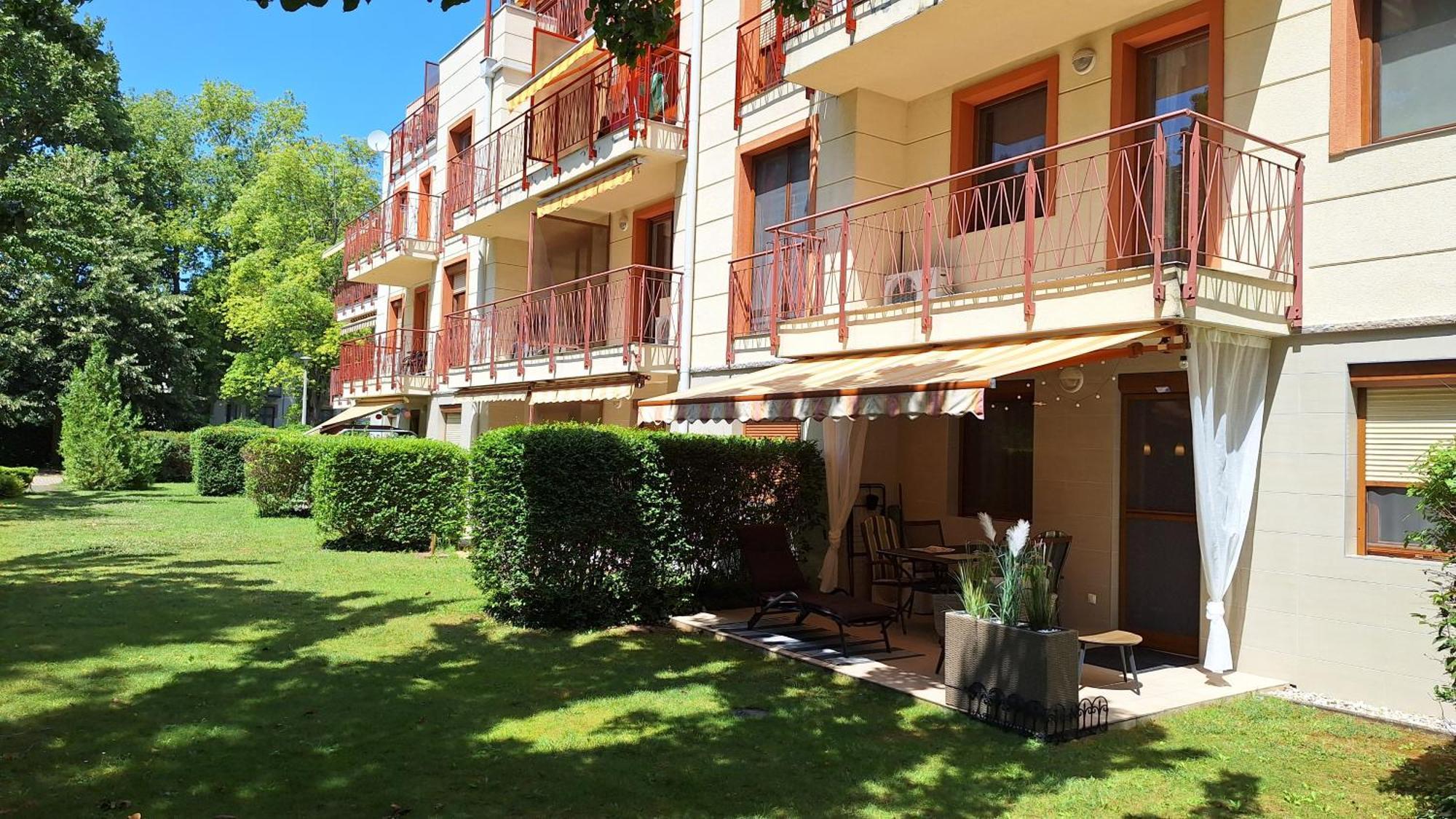 Sunny Apartman Siofok Luaran gambar